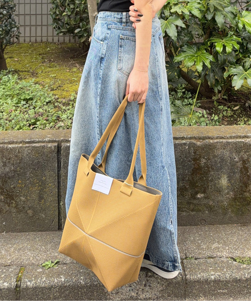 DRAW（ドロー）の「DRAW(ドロー) / 折り畳み式バッグ LARGE Fold Bag Medium（ハンドバッグ・レディース・ブラック/ベージュ/ネイビー/ダークブラウン・FREE）」の9枚目の写真