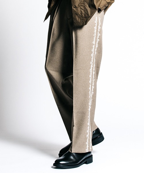 CRIMIE（クライミー）の「TAILORED TROUSERS _ MELANGE ALL SEASON EASY CARE（スラックス・メンズ・ブラック/ダークベージュ・M/S/XL/L）」の2枚目の写真