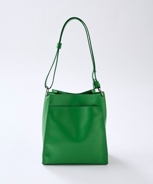RIVE DROITE（リヴドロワ）の「予約【5段階の長さ調節可能】スムース牛革スクエアショルダー（ショルダーバッグ・レディース・グリーン/ブラック・FREE）」の10枚目の写真