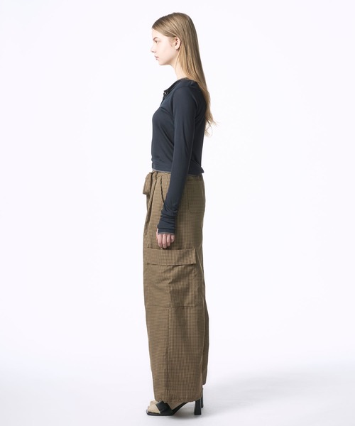 Nora Lily elle(ノラリリーエル)の「【Nora Lily】「elle」Cargo Check Wide Pants(デニムパンツ・レディース・ネイビー/ブラウン/ホワイト・FREE)」の16枚目の写真