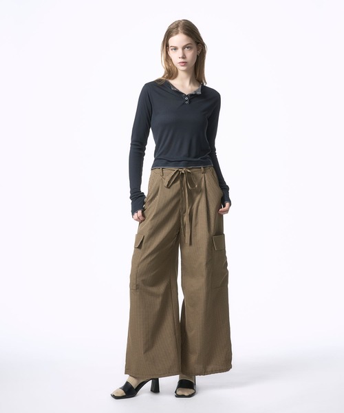 Nora Lily elle(ノラリリーエル)の「【Nora Lily】「elle」Cargo Check Wide Pants(デニムパンツ・レディース・ネイビー/ブラウン/ホワイト・FREE)」の18枚目の写真