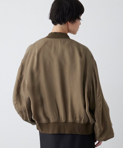 Whim Gazette(ウィムガゼット)の「シルキーキュプラブルゾン(MA-1・レディース・カーキ/ベージュ・FREE)」の16枚目の写真