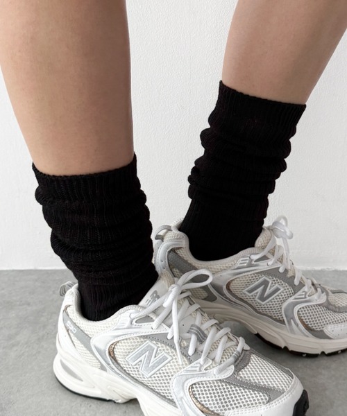 WEGO(ウィゴー)の「WEGO/2wayルーズフィットリブハイソックス(ソックス/靴下・レディース・ホワイト/ブラック・23-25cm)」の4枚目の写真