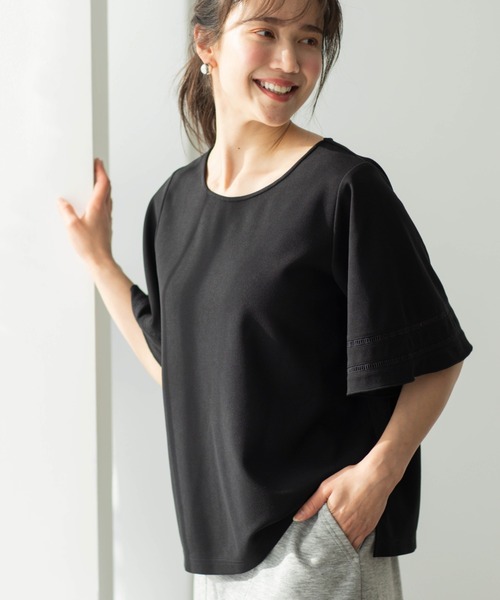 SHOO・LA・RUE(シューラルー)の「ハシゴレースフレアスリーブTシャツ(Tシャツ/カットソー・レディース・オフホワイト/ブラック・02/03)」の14枚目の写真