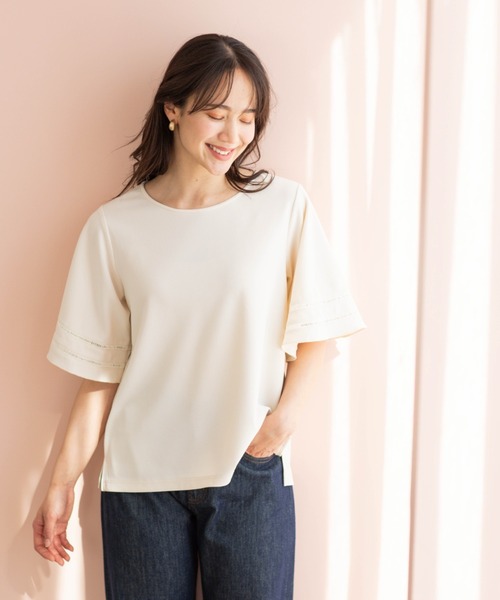 SHOO・LA・RUE(シューラルー)の「ハシゴレースフレアスリーブTシャツ(Tシャツ/カットソー・レディース・オフホワイト/ブラック・02/03)」の6枚目の写真