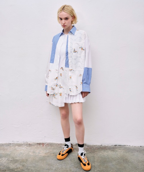 MSGM(エムエスジーエム)の「パッチワーク ポプリンシャツ(シャツ/ブラウス・レディース・ホワイト×ブルー・40)」の6枚目の写真