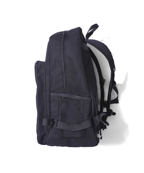 BEN DAVIS(ベンデイビス)の「WATER PROOF DAYPACK(防水素材)(バックパック/リュック・メンズ・ブラック×レッド/ブラック×グリーン/ブラック×ホワイト・FREE)」の10枚目の写真
