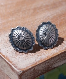 オーバルコンチョピアス