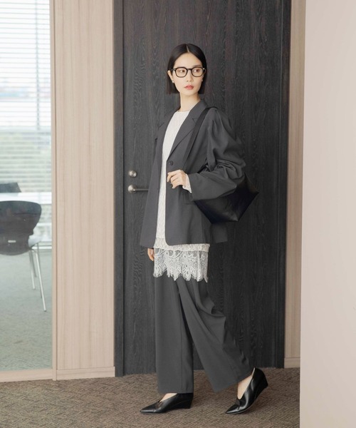 LEPSIM(レプシィム)の「《オフィスライン》レースレイヤードパンツ 637923(その他パンツ・レディース・ベージュ/チャコールグレー・FREE)」の8枚目の写真