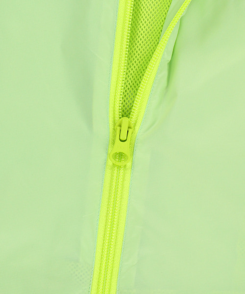 WKNDRS(ウィーキャンドース)の「LIGHTWEIGHT WINDBREAKER (LIME)(ナイロンジャケット・レディース・その他・SMALL/MEDIUM/LARGE)」の4枚目の写真
