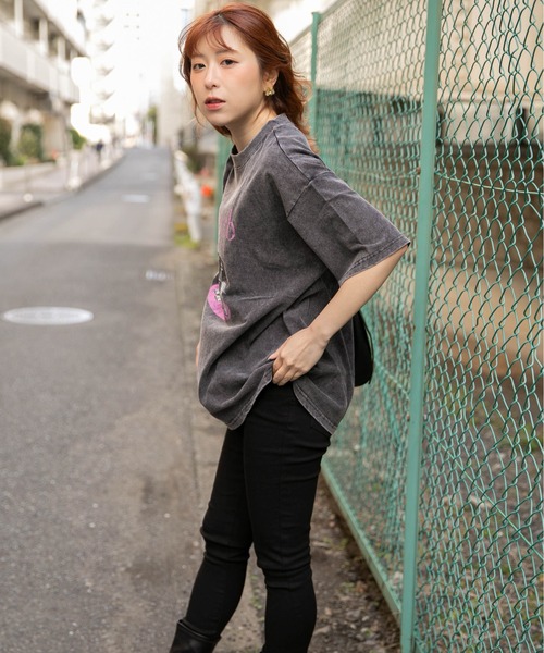 GORGE(ゴージ)の「《ピグメント・ドッグ》Tシャツ/カジュアル×ストリート/春夏/全3色(Tシャツ/カットソー・レディース・スミクロ/ピンク/グレー・F)」の5枚目の写真