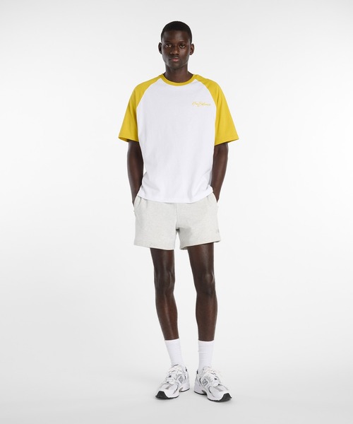 NEW BALANCE(ニューバランス)の「ラグランTシャツ(Tシャツ/カットソー・メンズ・ホワイト×イエロー/ホワイト×ブルー/ホワイト×ブラック・XX-LARGE/X-LARGE/LARGE/MEDIUM/SMALL)」の5枚目の写真