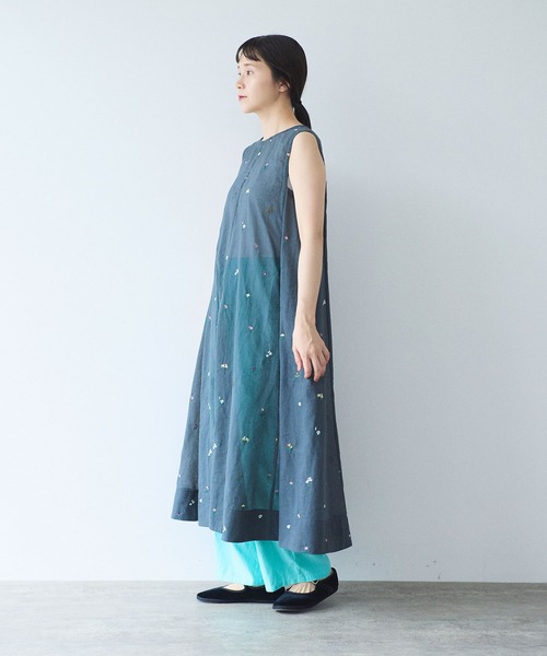 yuni（ユニ　）の「Cotton/Nylon sheer floral刺繍　ワンピース（ワンピース・レディース・ベージュ/グレー・FREE）」の21枚目の写真