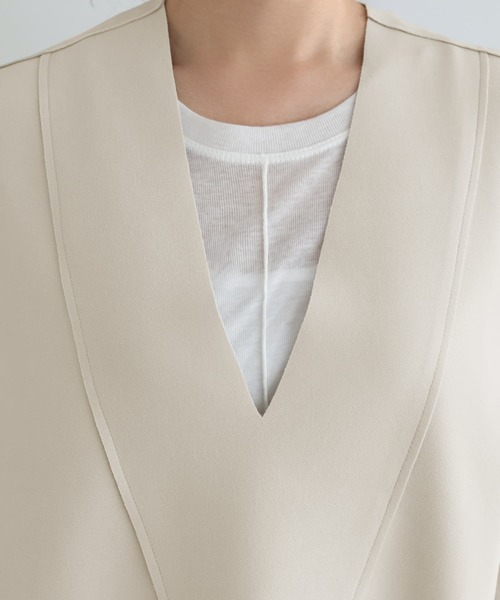 STYLE DELI（スタイルデリ）の「切りっぱなしハギラインベスト（ベスト・レディース・ブラック/ホワイト系・FREE）」の10枚目の写真