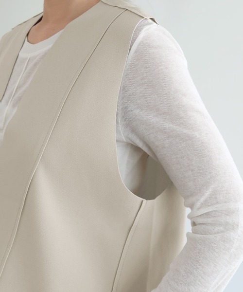 STYLE DELI（スタイルデリ）の「切りっぱなしハギラインベスト（ベスト・レディース・ブラック/ホワイト系・FREE）」の11枚目の写真