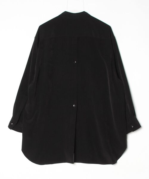 ROBES&CONFECTIONS(ローブスコンフェクションズ)の「Robes&Confections/ローブス&コンフェクションズ/ワッシャートリアセテートSH(シャツ/ブラウス・レディース・ブラック・3/1)」の2枚目の写真