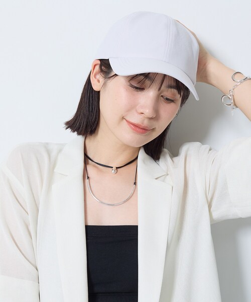 INDIVI（インディヴィ）の「【着る日傘／UVケア】ミニマルキャップ（キャップ・レディース・ブラック/ライトグレー系5・00）」の2枚目の写真