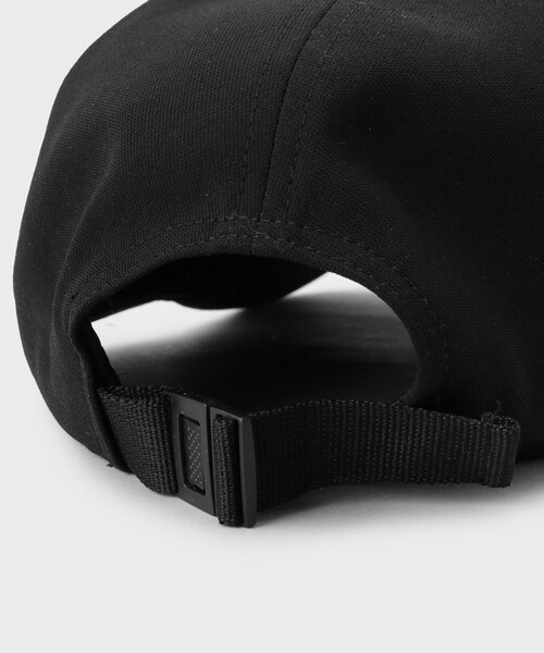 INDIVI（インディヴィ）の「【着る日傘／UVケア】ミニマルキャップ（キャップ・レディース・ブラック/ライトグレー系5・00）」の7枚目の写真