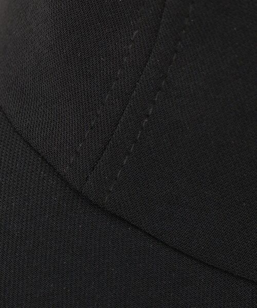 INDIVI（インディヴィ）の「【着る日傘／UVケア】ミニマルキャップ（キャップ・レディース・ブラック/ライトグレー系5・00）」の6枚目の写真