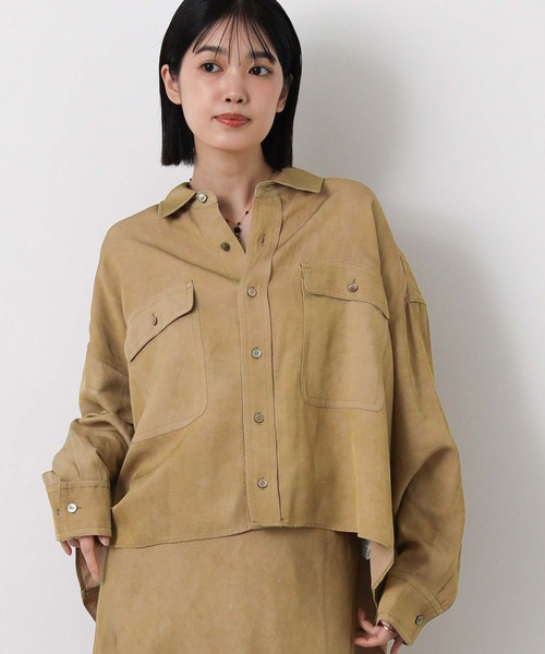 Gready Brilliant(グレディブリリアン)の「顔料染めショートシャツ(シャツ/ブラウス・レディース・キャメル/カーキ・38)」の1枚目の写真