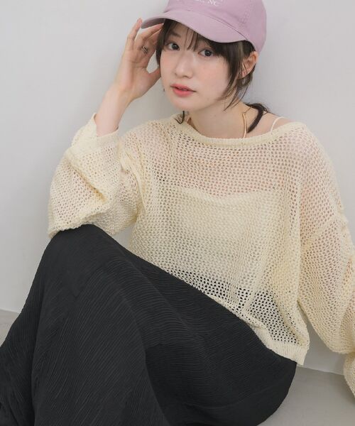 RETRO GIRL(レトロガール)の「袖シャーリングメッシュニット(ニット/セーター・レディース・ナチュラル/ブルー/ピンク・FREE)」の6枚目の写真