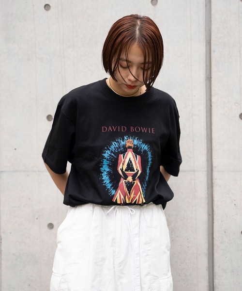 ＪＵＧＬＡＮＳ（ユグランス）の「David Bowie デヴィッドボウイ 半袖 プリント アーティスト Tシャツ ブラック（Tシャツ/カットソー・メンズ・ブラック・M/L/XL）」の18枚目の写真