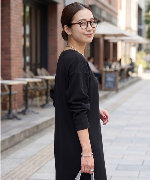 STYLE DELI（スタイルデリ）の「リブ生地relaxストレートワンピース（ワンピース・レディース・ライトブルー/ブラック・02/01）」の5枚目の写真