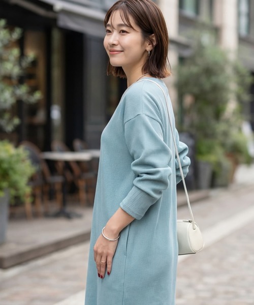STYLE DELI（スタイルデリ）の「リブ生地relaxストレートワンピース（ワンピース・レディース・ライトブルー/ブラック・02/01）」の10枚目の写真