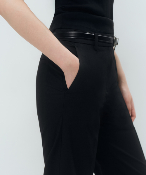 MUSINSA STANDARD WOMAN（ムシンサスタンダードウーマン）の「[クールタンダード] ウィメンズ ローライズ フレア スラックス [ブラック]（スラックス・レディース・その他・31/32/34/25/26/27/28/29/30/24）」の13枚目の写真