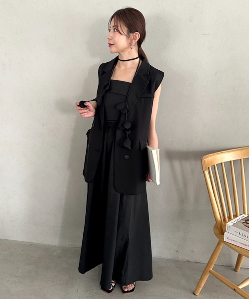 MYMOOD.(マイムード)の「2WAYフラワーモチーフネックリボン付きチューブトップワンピース ロングワンピース(ワンピース・レディース・ブラック/アイボリー・FREE)」の8枚目の写真