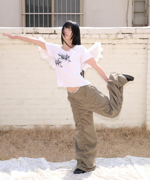 ITZAVIBE(イッザバイブ)の「LACE LAYERED WIDE PANTS - KHAKI(その他パンツ・レディース・その他・MEDIUM/LARGE)」の2枚目の写真