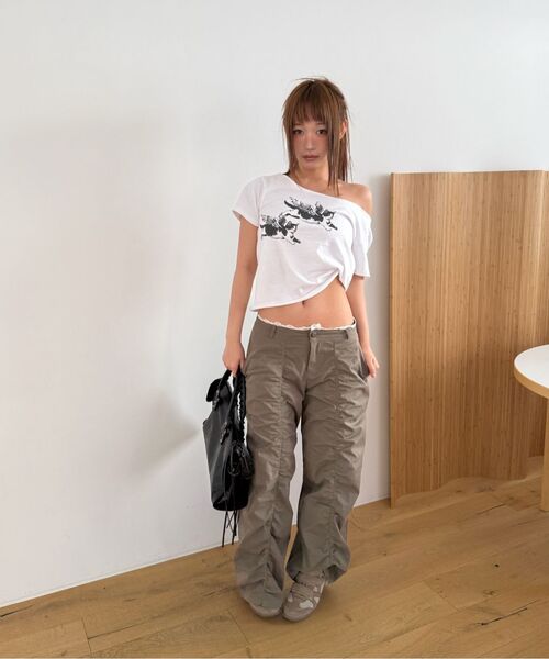 ITZAVIBE(イッザバイブ)の「LACE LAYERED WIDE PANTS - KHAKI(その他パンツ・レディース・その他・MEDIUM/LARGE)」の22枚目の写真