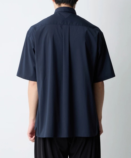 WHITE MOUNTAINEERING（ホワイトマウンテニアリング）の「【White Mountaineering/ホワイトマウンテニアリング】EMBROIDERY SHORT SLEEVE SHIRT（シャツ/ブラウス・メンズ・ネイビー/ホワイト・2/1）」の8枚目の写真
