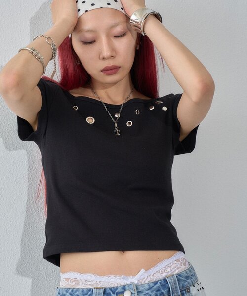 WHO'S WHO gallery(フーズフーギャラリー)の「ハトメオフショル半袖トップス(無地/ドット)(Tシャツ/カットソー・レディース・ブラック系その他/オフホワイト/ホワイト系その他/ブラック・FREE)」の14枚目の写真
