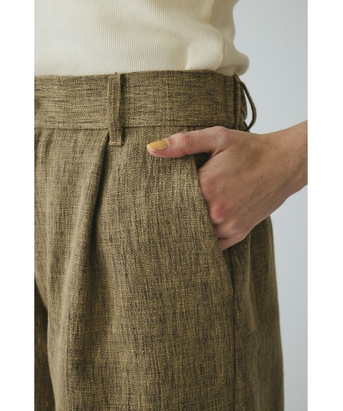 HeRIN.CYE(ヘリンドットサイ)の「Tweed butcher half pants / ツイードブッチャーハーフパンツ(その他パンツ・レディース・ブラック/ライトブルー/ベージュ・36/38)」の4枚目の写真