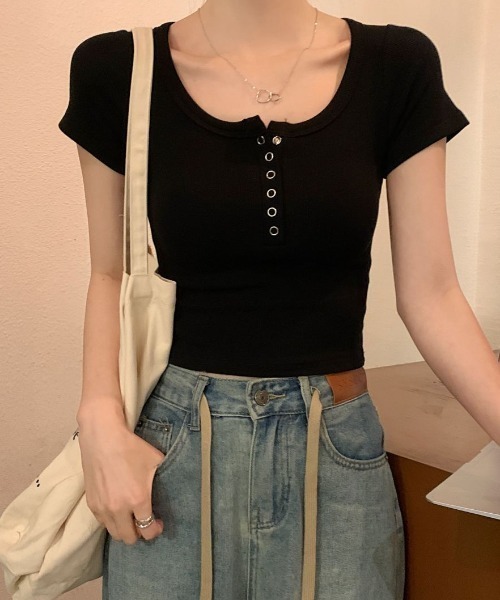 lulufa（ルルファ）の「ベーシック ヘンリーネックT シンプル 半袖（Tシャツ/カットソー・レディース・ブラック/オートミール/ホワイト・FREE）」の9枚目の写真