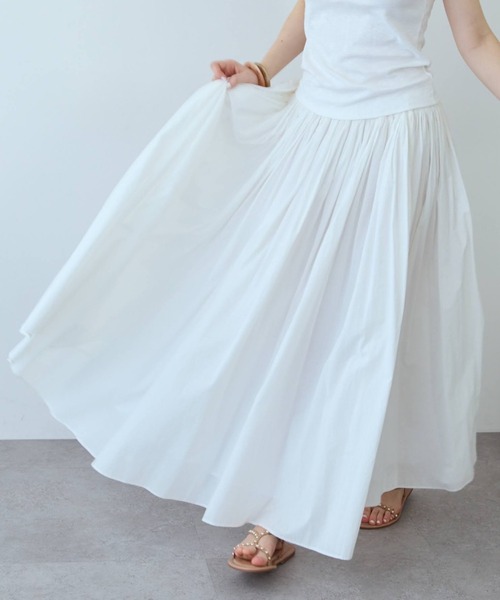flaeu（フラユ）の「Cotton Gather Volume Skirt（スカート・レディース・ブラック/アイボリー・FREE）」の2枚目の写真