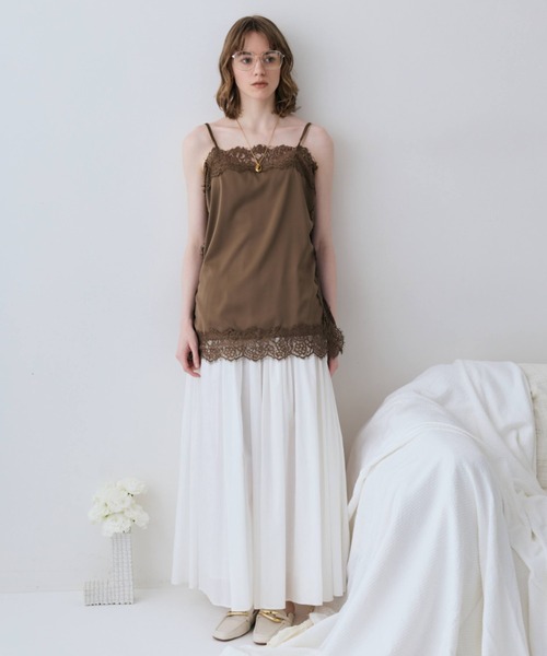 flaeu（フラユ）の「Cotton Gather Volume Skirt（スカート・レディース・ブラック/アイボリー・FREE）」の3枚目の写真