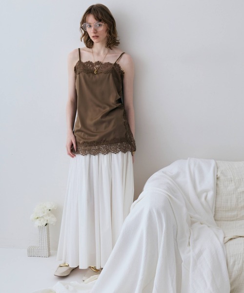 flaeu（フラユ）の「Cotton Gather Volume Skirt（スカート・レディース・ブラック/アイボリー・FREE）」の4枚目の写真