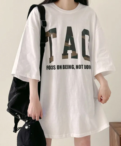 VIVID LADY(ビビッドレディー)の「カモフラロゴ 半袖 ルーズTシャツ(Tシャツ/カットソー・レディース・ホワイト/ベージュ/ブラック・FREE)」の5枚目の写真
