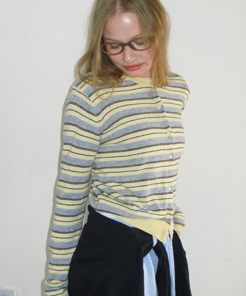 RONRON(ロンロン)の「SOFT DAYS KNIT CARDIGAN YELLOW STRIPE(ニット/セーター・レディース・その他・FREE)」の3枚目の写真