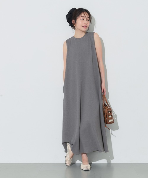 coca(coca)(コカ)の「ライトエンボス マキシ丈ノースリーブワンピース(ワンピース・レディース・カーキ/ブラック/グレー/オレンジ・L/S/M)」の13枚目の写真