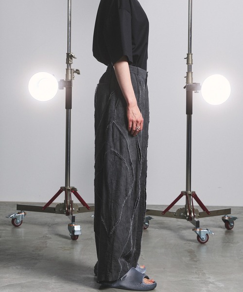 MAISON SPECIAL（メゾンスペシャル）の「《UNISEX》Tuck Washer Prime-Wide TSUGIHAGI Slacks/タックワッシャープライムワイドツギハギスラックス【MAISON SPECIAL/メゾンスペシャル】■セットアップ対応■（スラックス・メンズ・グレー/ラベンダー/モカ・0/1/2）」の5枚目の写真
