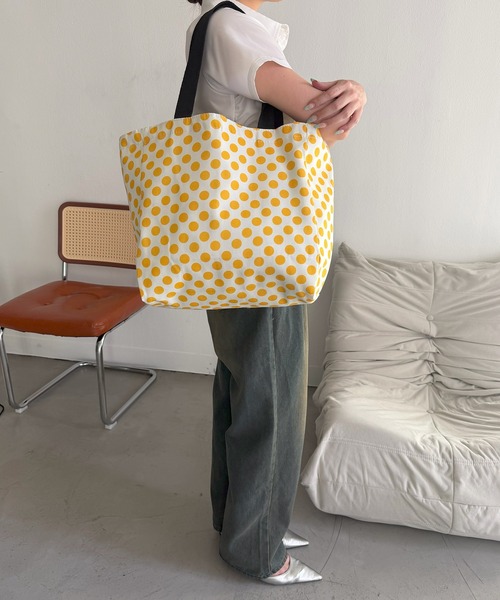 SEN TOKYO（セントーキョー）の「【リバーシブル】ドット柄 大容量トートバッグ/PC, A4サイズ対応（トートバッグ・レディース・ホワイト・FREE）」の15枚目の写真