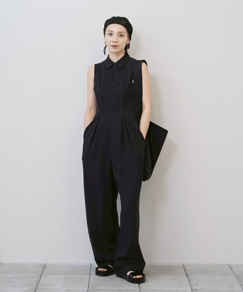 TODAYFUL(トゥデイフル)の「Linen Sleeveless Combinaison(サロペット/オーバーオール・レディース・ブラック/バーガンディー・36inch/38inch)」の3枚目の写真