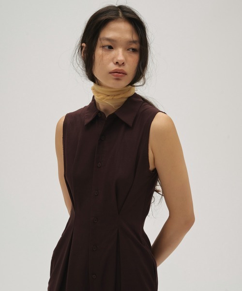 TODAYFUL(トゥデイフル)の「Linen Sleeveless Combinaison(サロペット/オーバーオール・レディース・ブラック/バーガンディー・36inch/38inch)」の5枚目の写真