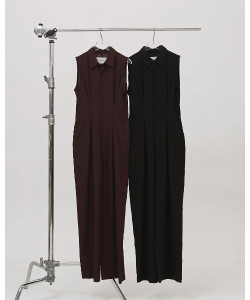 TODAYFUL(トゥデイフル)の「Linen Sleeveless Combinaison(サロペット/オーバーオール・レディース・ブラック/バーガンディー・36inch/38inch)」の9枚目の写真