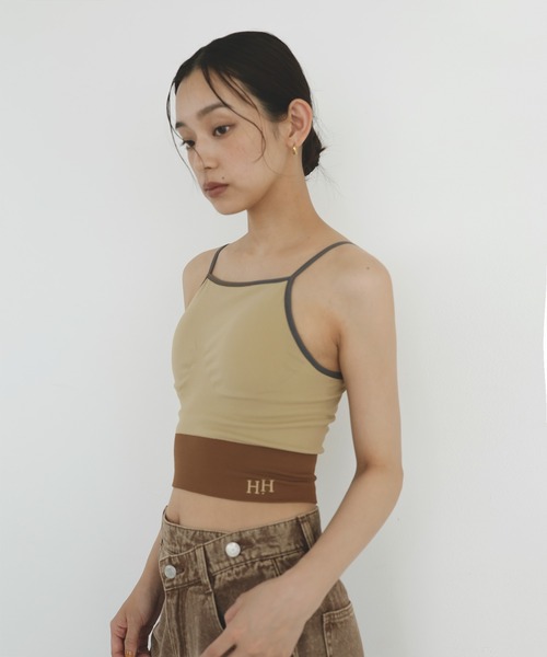 hellam home(へラムホーム)の「カップ付きヨガウェアブラトップ(その他トップス・レディース・ベージュ/ブラック/ネイビー・FREE)」の6枚目の写真