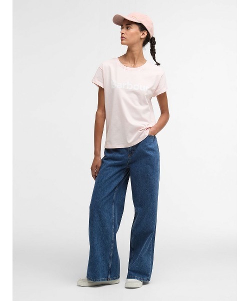Barbour（バブアー）の「HartlandフロントロゴTシャツ（レディース）（Tシャツ/カットソー・レディース・ホワイト/ネイビー/ピンク・8/10）」の8枚目の写真