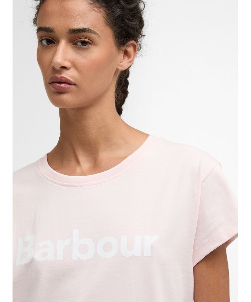 Barbour（バブアー）の「HartlandフロントロゴTシャツ（レディース）（Tシャツ/カットソー・レディース・ホワイト/ネイビー/ピンク・8/10）」の11枚目の写真